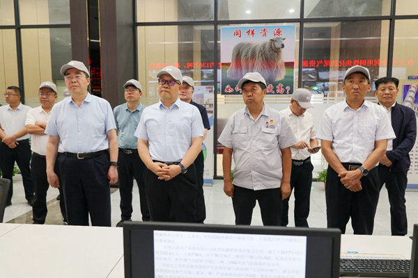 a6d85c3b1cae47538f40b125645c9e39.jpg